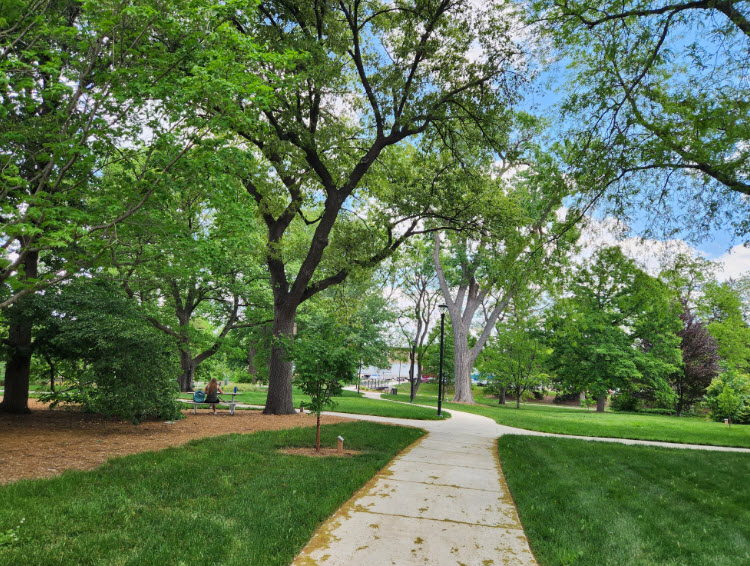 Itha-Krumme Memorial Arboretum, United States